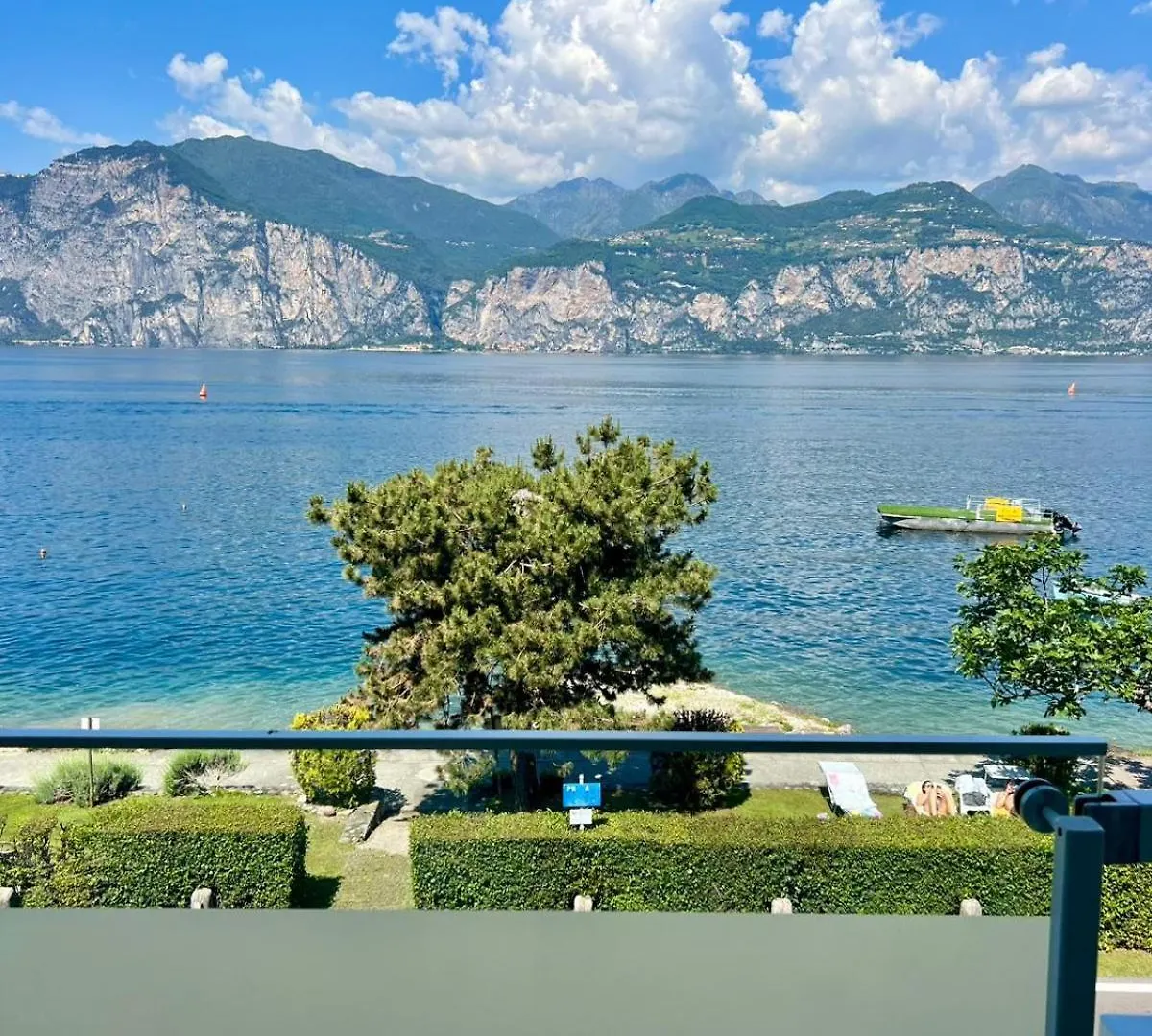 Апартаменты Val Di Sogno Grand View Мальчезине